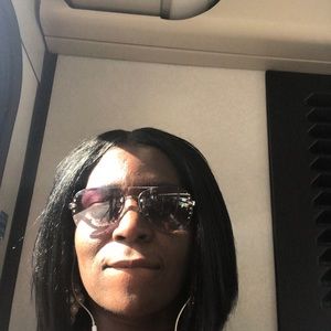 Meet your Posher, Latonia